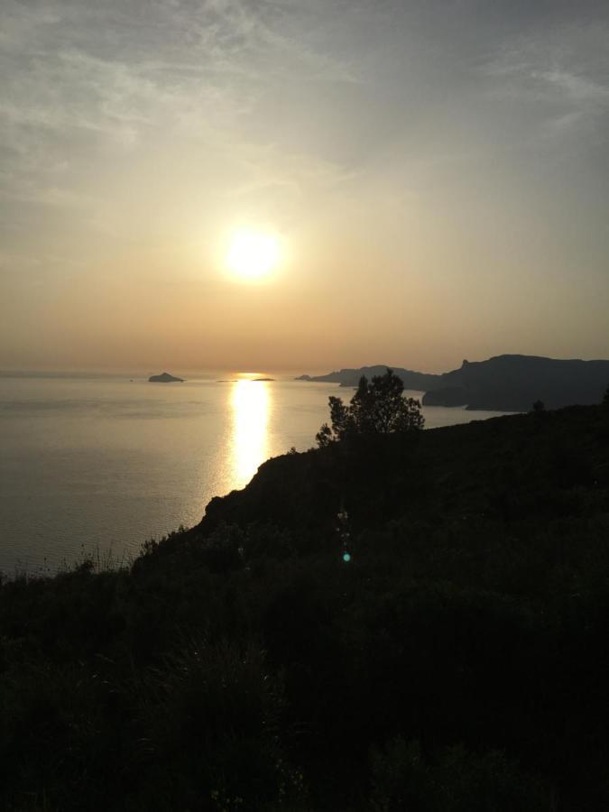 Studio Rocher Bleu Pres Des Plages - Soleil Levant ลาซิโอตาต์ ภายนอก รูปภาพ